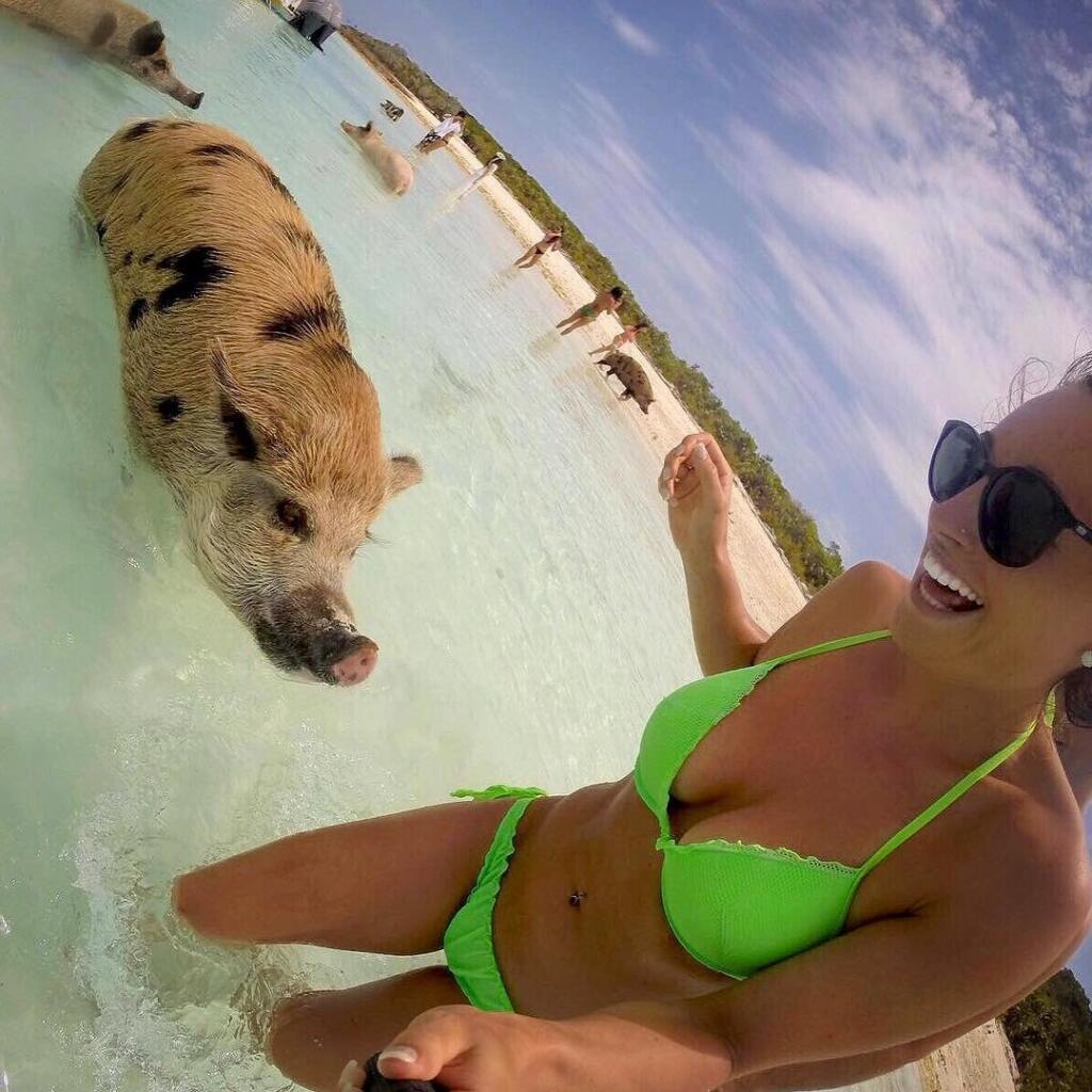 Dorothea Wiererová v minulosti odmietla ponuku známeho pánskeho magazínu Playboy. Napriek tomu fanúšikov viackrát presvedčila, že by v ňom určite zahviezdila,