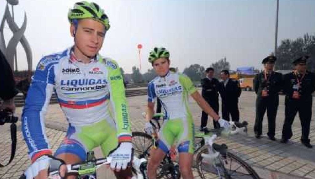Starší brat Sagana - Juraj s Petrom na World Tour 2011 v Číne .