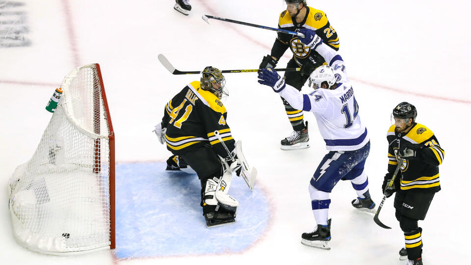 Tampa Bay Lightning - Boston Bruins.