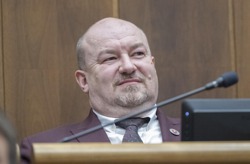 Na snímke poslanec NR SR Rudolf Huliak (SNS) počas  12. schôdze Národnej rady SR 7. mája 2024 v Bratislave. FOTO TASR - Martin Baumann