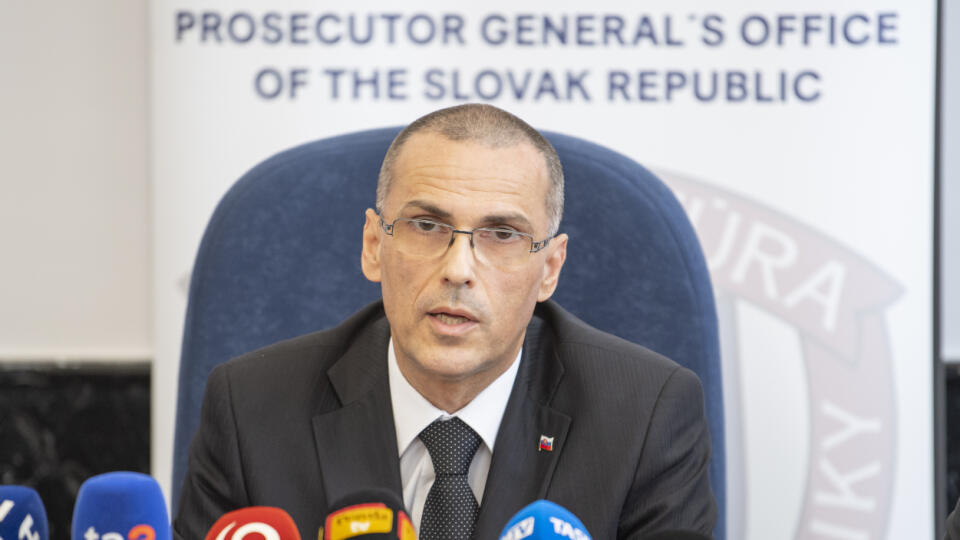 Na snímke generálny prokurátor Maroš Žilinka počas brífingu k rozhodnutiu o mimoriadnom opravnom prostriedku 7. júna 2022 v Bratislave. FOTO TASR - Michal Svítok