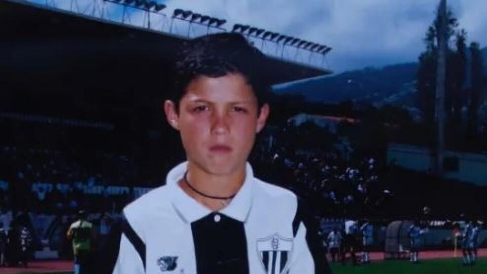 Cristiano Ronaldo na ihrisku zabúdal na chudobné pomery, z ktorých pochádzal.