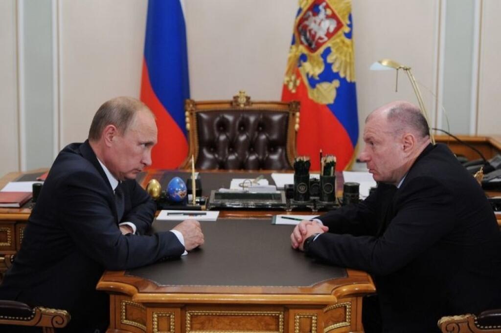 Potanin (vpravo) je blízkym priateľom Putina.