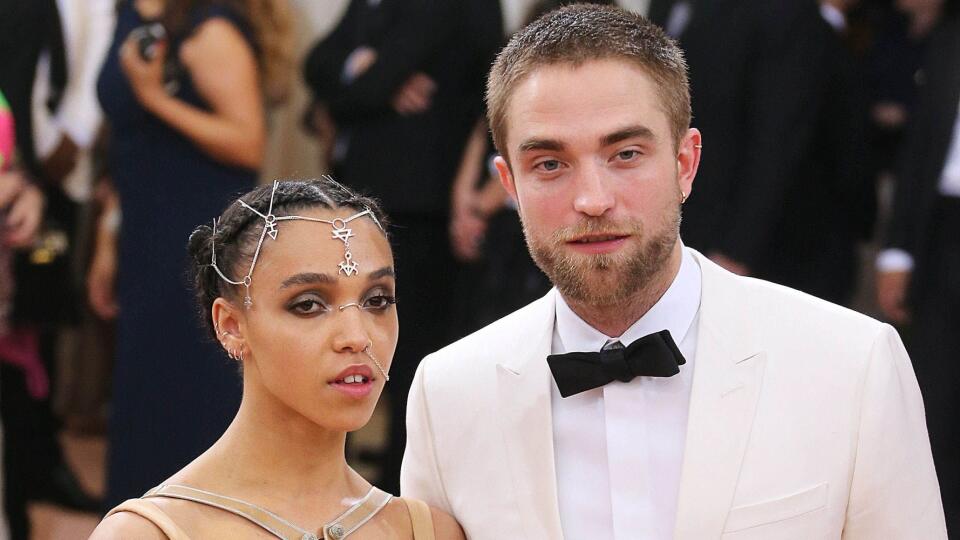 Robert Pattinson a FKA Twigs tvorili pár a boli dokonca zasnúbení.