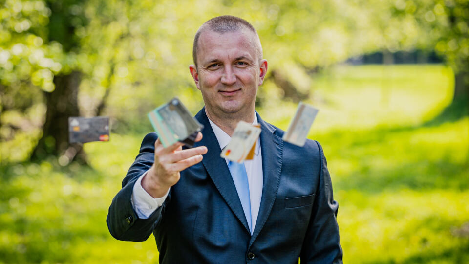 Na snímke ePayment expert Peter Géc.