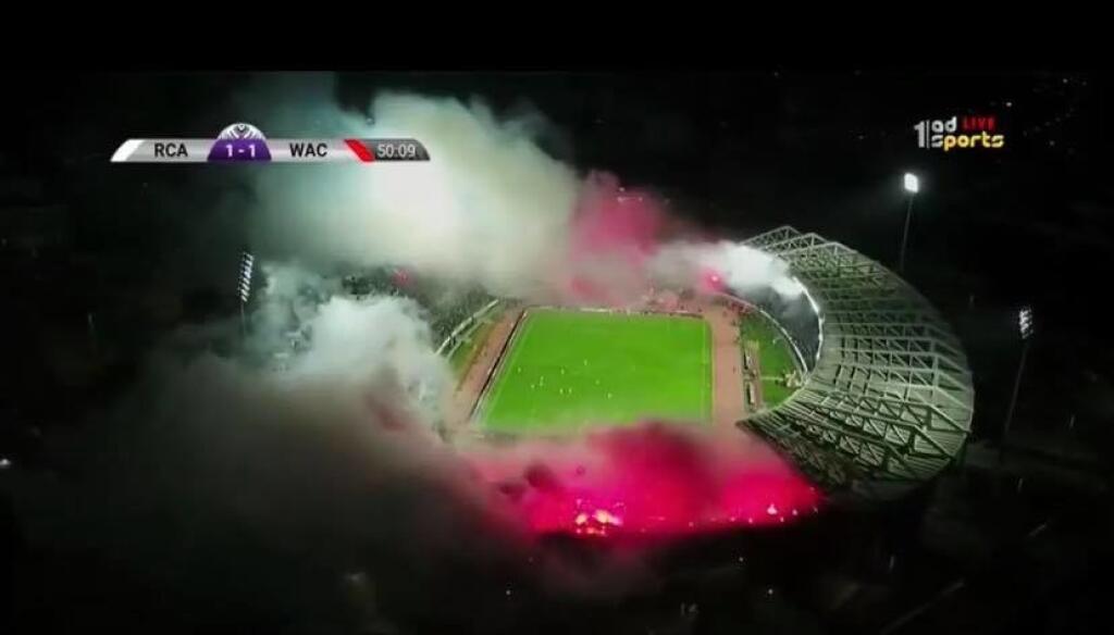 Úchvatné choreo v podaní fanúšikov klubu Raja Casablanca