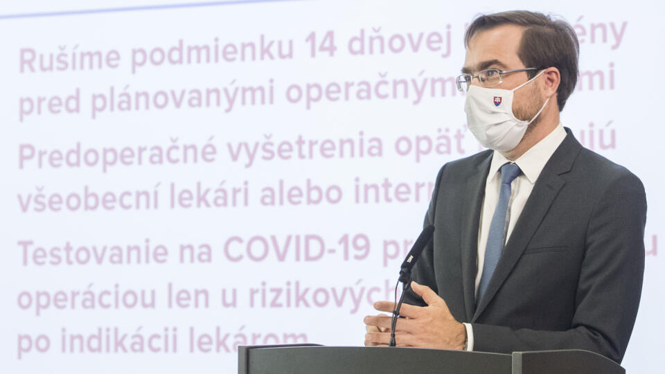 Na snímke minister zdravotníctva SR Marek Krajčí (OĽaNO) počas tlačovej konferencie na tému Zdravotníctvo opäť začína naplno 18. mája 2020 v Bratislave. FOTO TASR - Martin Baumann


