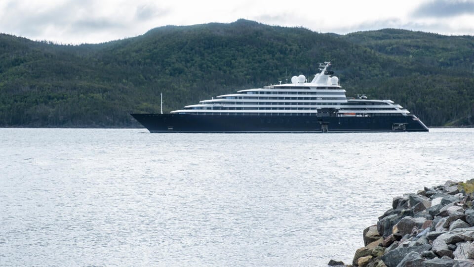 Woody,Point,,Canada,,August,24,,2019:,Small,Cruise,Ship,"scenic