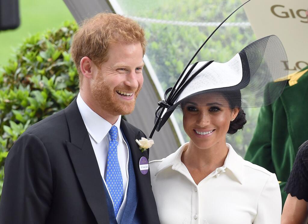 Vojvodkyňa a vojvoda zo Sussexu neobrali svoje deti o tituly tým, že ušli za oceán. Archie a Lilibet Diana sú pravnúčatá panovníčky, takže na tituly nárok nemajú.