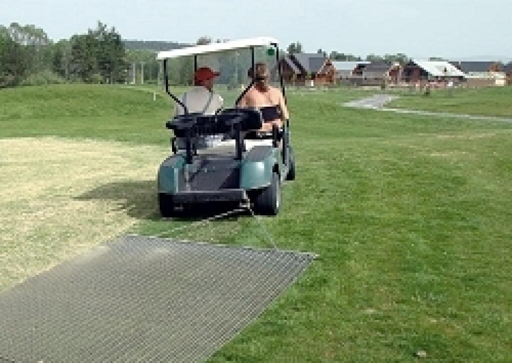 S golfom dostáva šancu celý región