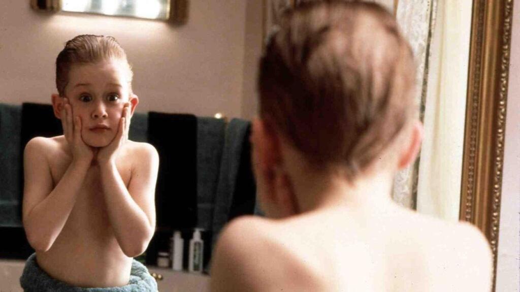 Macaulay Culkin ako Kevin vo filme Sám doma.
