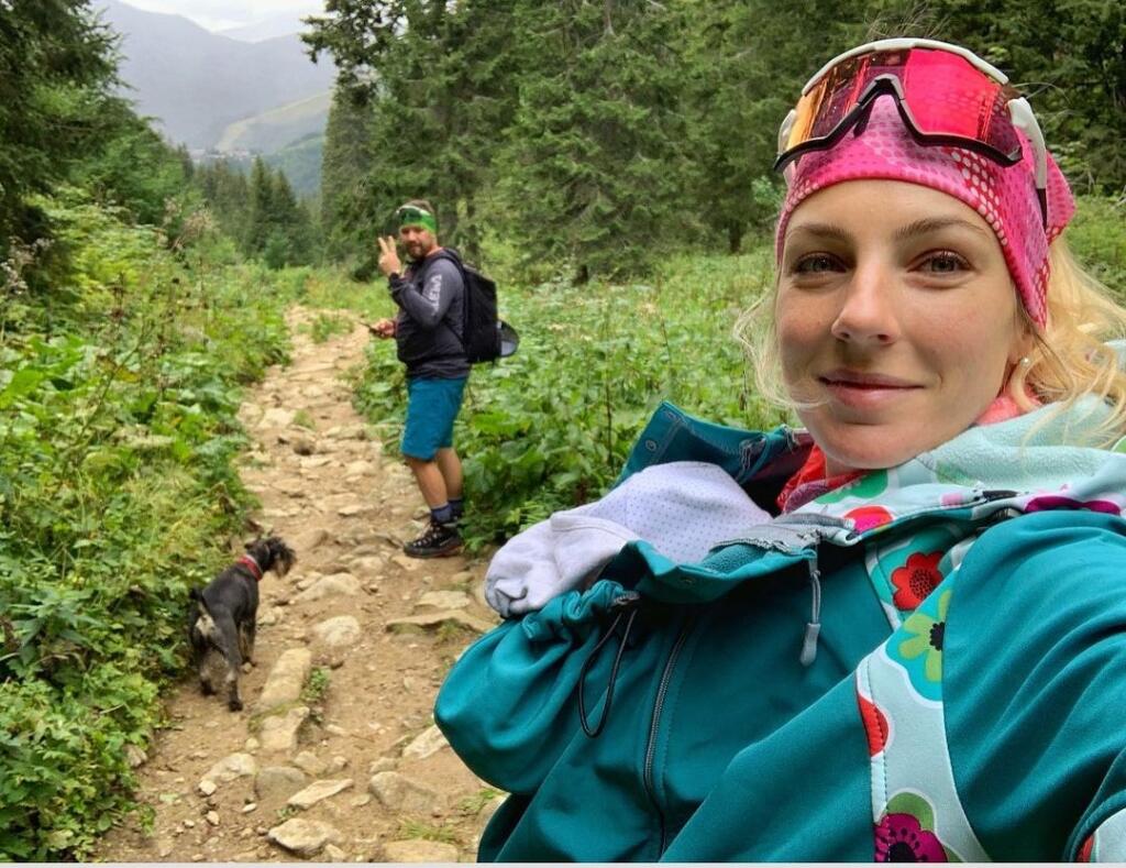 Naša dlhoročná reprezentantka v biatlone si materstvo očividne užíva.