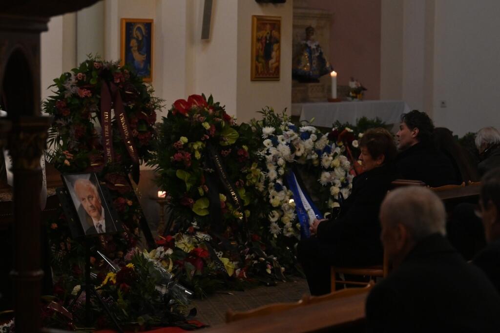 Jaromír Jágr st. opustil tento svet minulú stredu po niekoľkoročnom boji s rakovinou.
