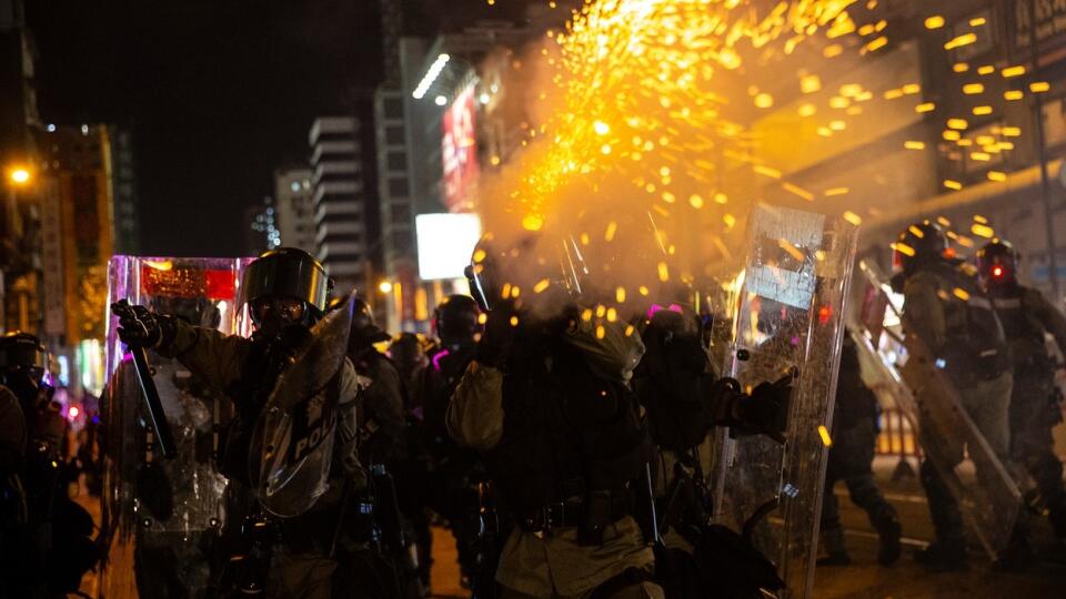 Demonštrácie v Hongkongu sprevádzalo mnoho násilia.