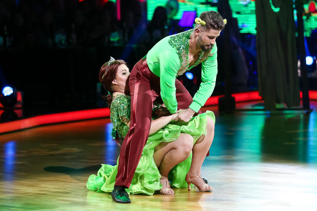 3. kolo tanečnej súťaže celebrít Lets Dance vysielanej naživo z Bratislavskej Incheby. Na snímke Eva Kramerová a Lukáš Hojdan