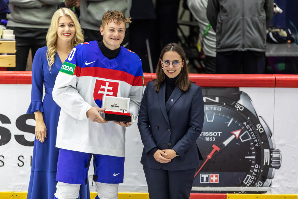 Na snímke je Adam Sýkora počas šiesteho zápasu základnej skupiny MS 2022 v Helsinkách, v ktorom nastúpili slovenskí hokejisti proti Taliansku.