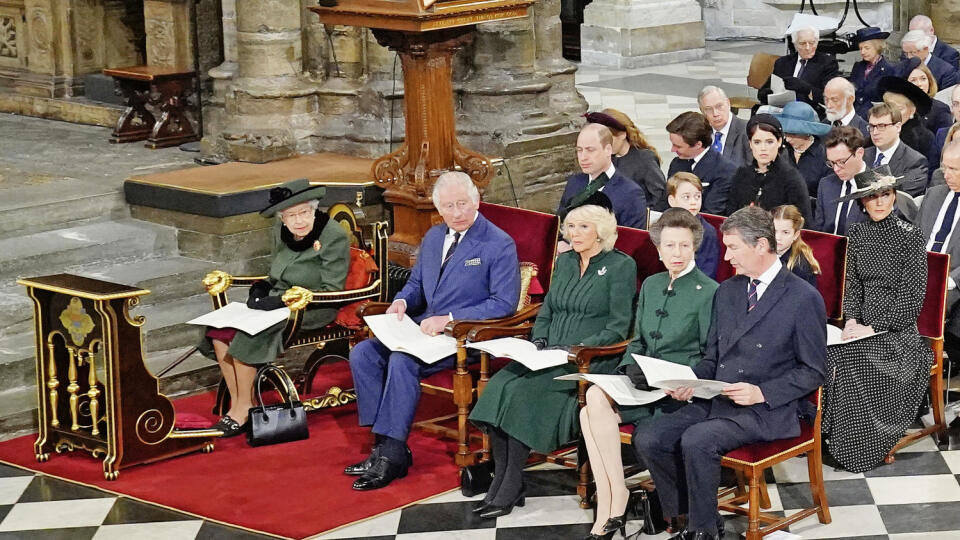 Kráľovská rodina si pripomenula rok od smrti princa Philipa.