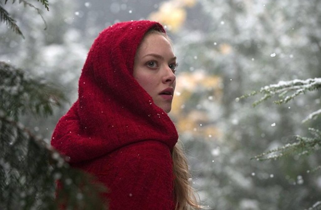 Červená čiapočka Amanda Seyfried