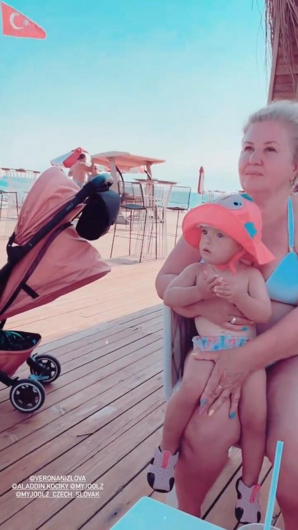 Babka Veronika ma najväčšiu radosť na dovolenke z vnučky Lindy.