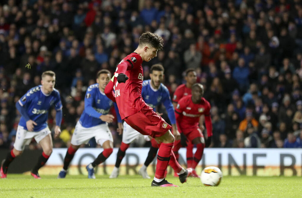 Glasgow Rangers nestačil na Bayer Leverkusen, ktorý v Ibrox Parku vyhral gólmi 20-ročného veľkého talentu nemeckého futbalu Kaia Havertza, čílskeho stredopoliara Aranguiza a jamajského útočníka Leona Baileyho.