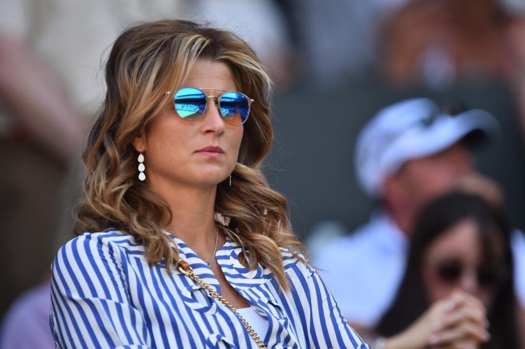 Mirka Federerová zažiarila na Wimbledone zmenou účesu. Svieži imidž ju poriadne omladil.