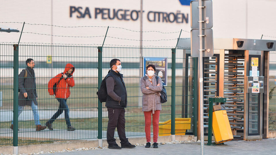 SR koronavírus Trnava PSA Groupe zastavenie výroba TTX