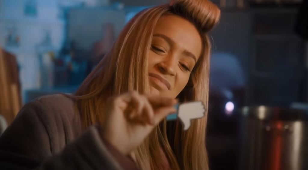 Dominika Mirgová vo svojom novom klipe.