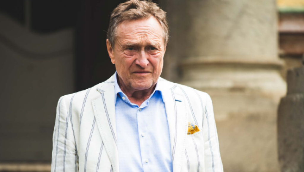 V jojkárskom seriáli Lovec si poslednýkrát zahral Ľubomír Paulovič (†71). Objaví sa ako chladný a tvrdý továrnik Braun.