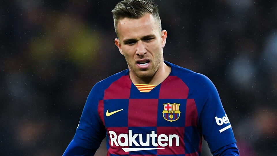 Úradujúci taliansky majster sa v pondelok dohodol s vedením FC Barcelona na prestupe 23-ročného stredopoliara.