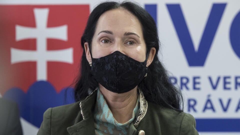 Na snímke rektorka Akadémie Policajného zboru v Bratislave Lucia Kurilovská počas tlačovej konferencie 19. októbra 2020 v Bratislave. Téma: Predstavenie zásadnej novely zákona o verejnom obstarávaní. FOTO TASR - Martin Baumann