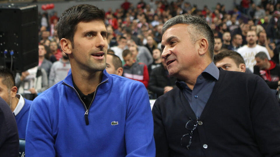 Novak Djokovič a jeho otec Srdjan Djokovič.