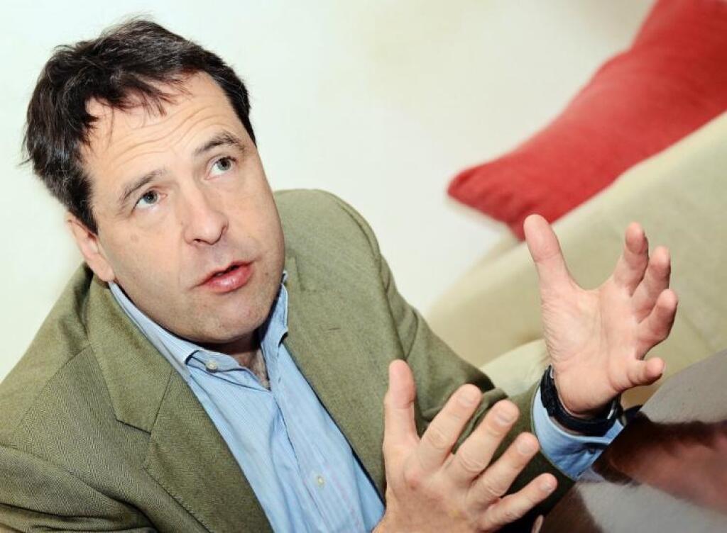 Philip Booth: Vlády by nemali ľuďom platiť, aby mali deti