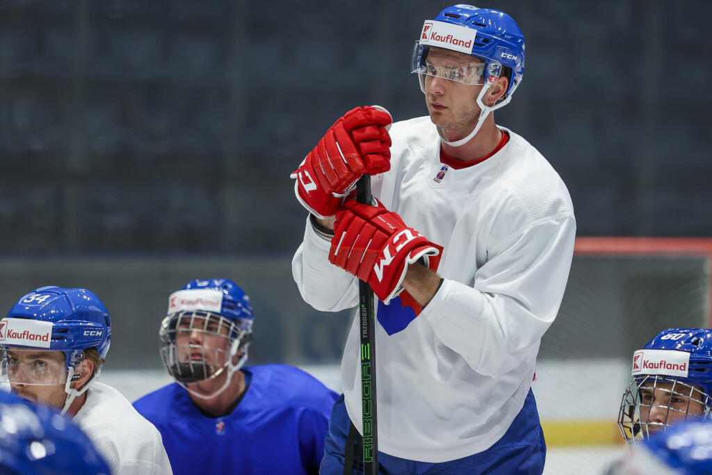 Martin Marinčin – KOŠICE
Robustný obranca ošľahaný skúsenosťami z NHL patril k najlepším hráčom nášho tímu. S hokejom začínal v rodných Košiciach, dnes oblieka dres českého Třinca.