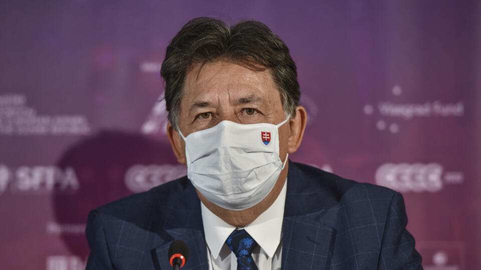 Na snímke minister životného prostredia SR Ján Budaj (OĽANO) počas tlačovej konferencie v rámci 14. ročníka Stredoeurópskej energetickej konferencie 28. septembra 2020 v Bratislave. FOTO TASR - Pavol Zachar