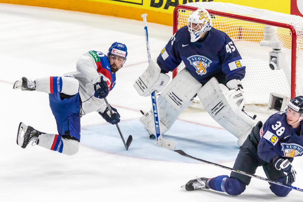 Slovenskí hokejisti podali proti Fínom vo štvrťfinále skvelý výkon. Ani ten však nestačil na postup a ani na to, aby sa domácim nepodaril trapas na účet našej krajiny.