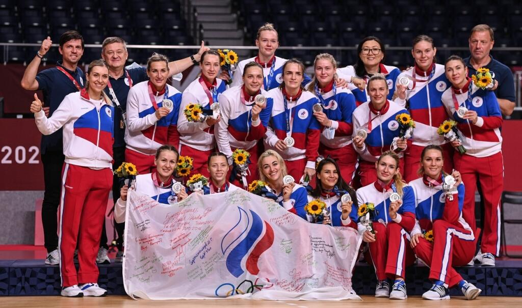 Tomáš Hlavatý pôsobí aj v ruskej reprezentácii, s ktorou získal na olympiáde v Tokiu striebornú medailu.