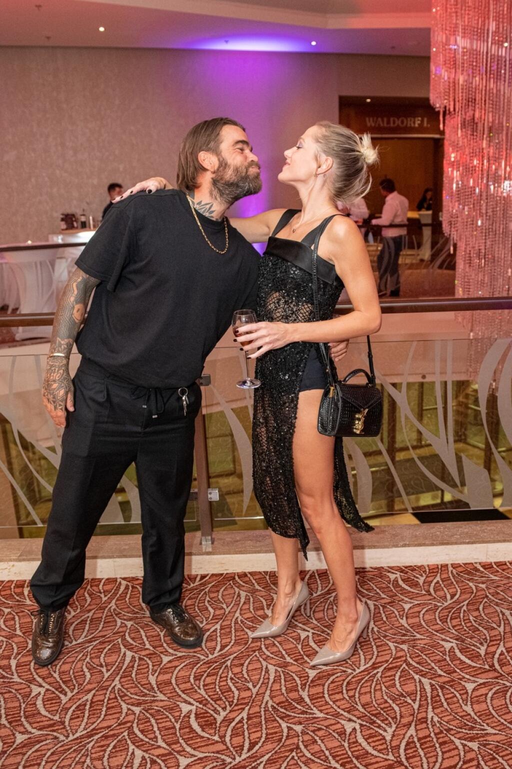 Medzi vystupujúcimi na Miss bola aj speváčka Emma Drobná, ktorú tradične sprevádzal jej priateľ, bývalý futbalista a dnes triatlonista Filip Šebo.