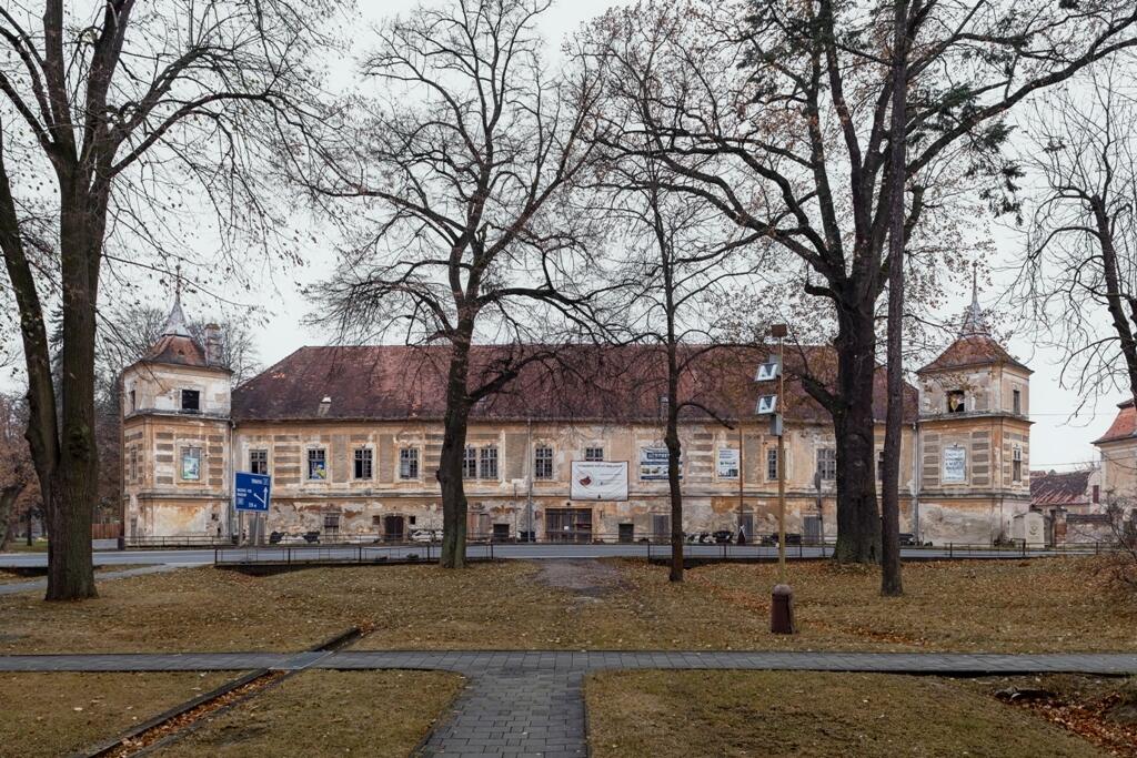 Jane Šturdíkovej na historických pamiatkach záleží, zábery zo svojich ciest sa rozhodla spracovať aj knižne.