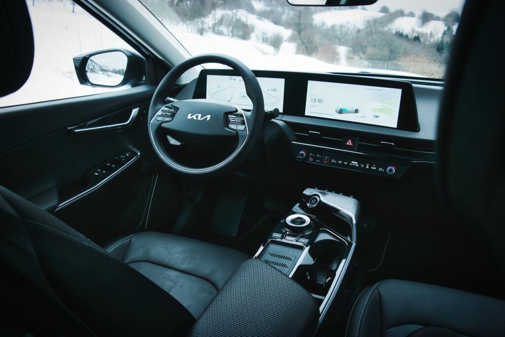 Kia EV6 168 kW / 77,4 kWh 2WD Earth.