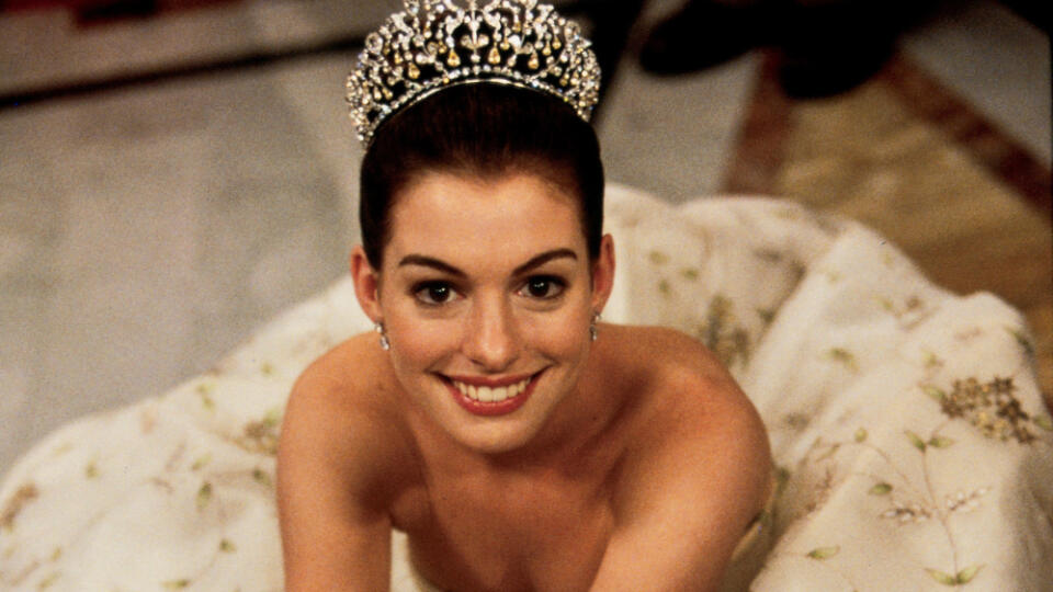 Anne Hathaway vo filme Denník princeznej.