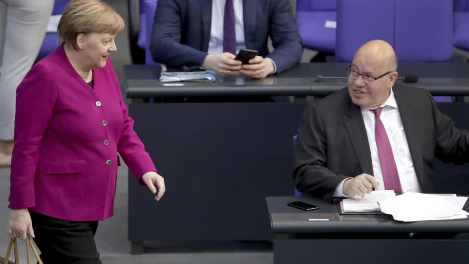 Angela Merkelová, Peter Altmaier v parlamente