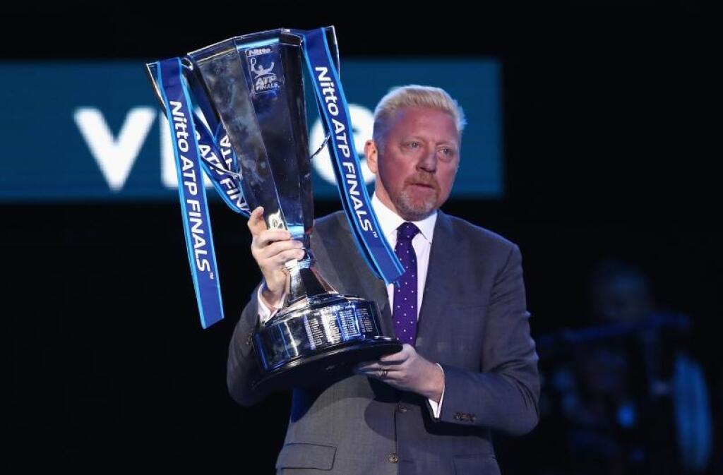 Boris Becker - Azda najviac otriasol svetom posledný prípad legendárneho tenistu Borisa Beckera. Ten musel na začiatku leta 2017 vyhlásiť osobný bankrot, keď nedokázal banke splácať pôžičku vo výške 3,5 milióna eur. Aj keď ho začali označovať za skrachovanca, tak viedol naďalej luxusný život v kasínach a na dovolenkách na Ibize. Becker v minulosti investoval peniaze do nigérijskej ropnej spoločnosti, ktorá skrachovala. Veľa ho stál aj rozvod s prvou manželkou Barbarou, či pokuty za daňové úniky.