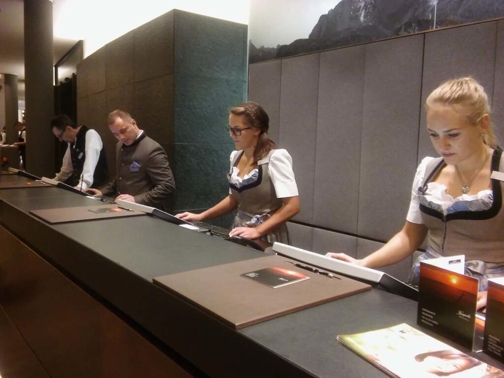 Za najnáročnejšiu práci v hoteli je považovaná pozícia recepčných