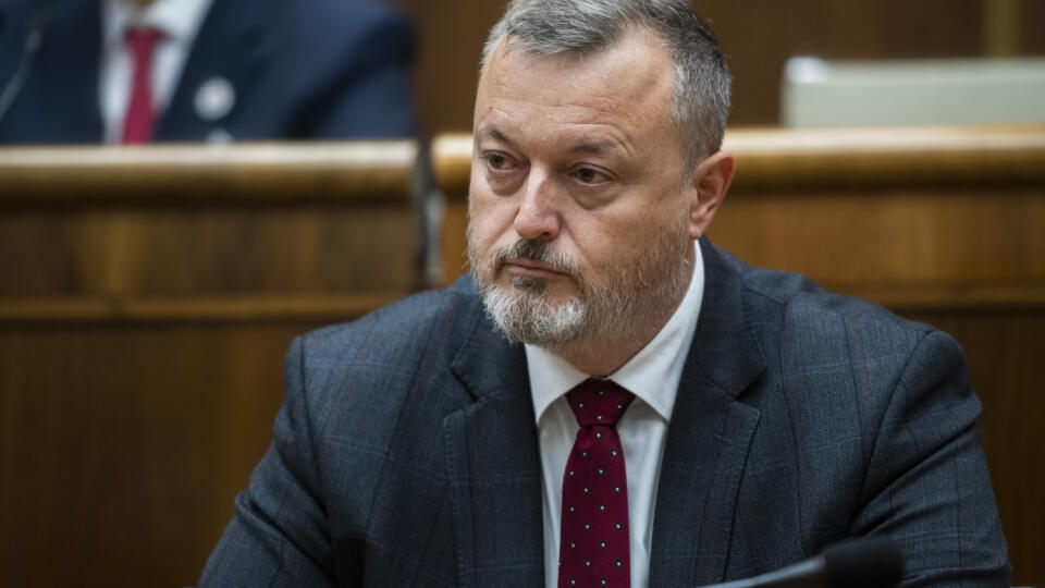 Na snímke minister práce, sociálnych vecí a rodiny SR Milan Krajniak (Sme rodina) počas rokovania 72. schôdze NR SR v Bratislave 20. septembra 2022. FOTO TASR - Jaroslav Novák