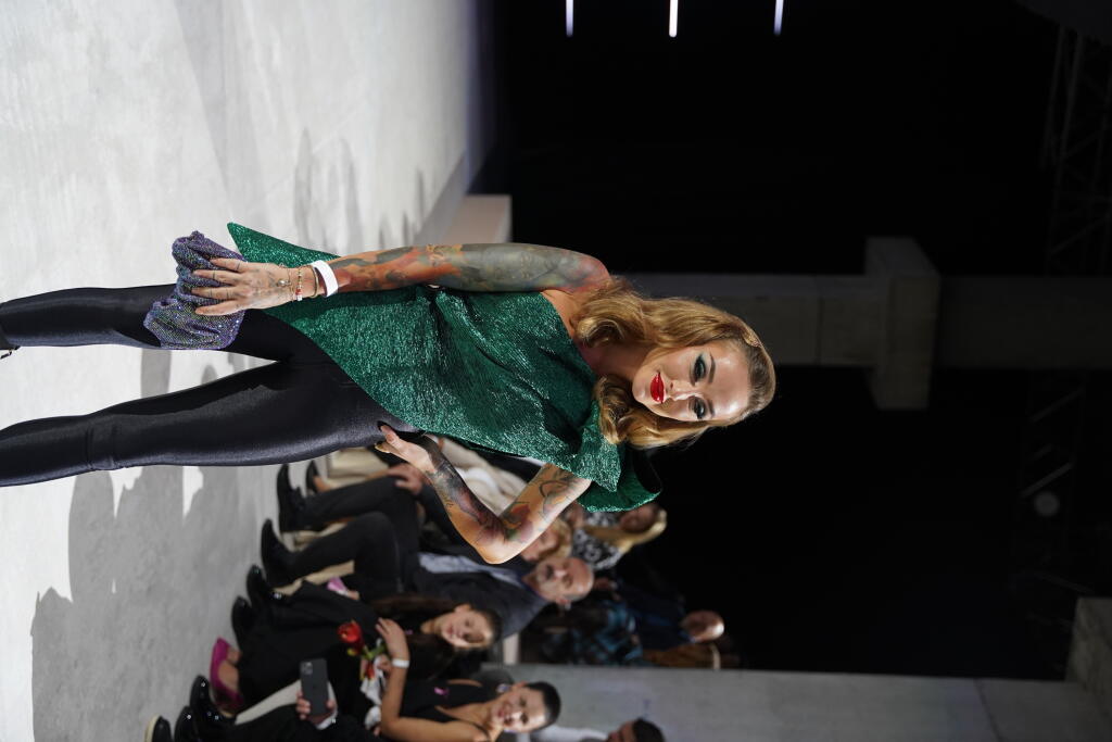 Módna prehliadka Michaely Ľuptákovej na Fashion Live 2022.