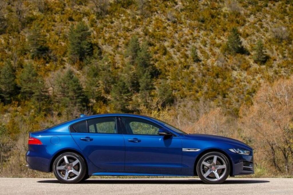 TREND test Jaguar XE 2,0 d