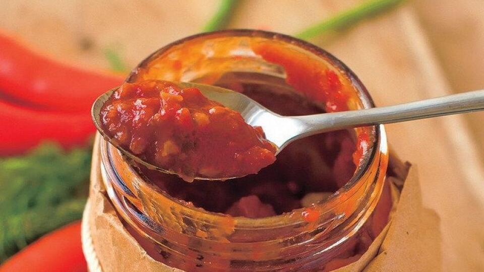 salsa, paradajkový pretlak