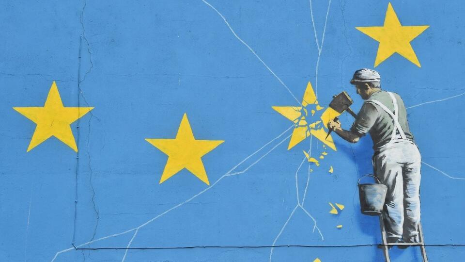 Banksy: Nástenná maľba v meste Dover.