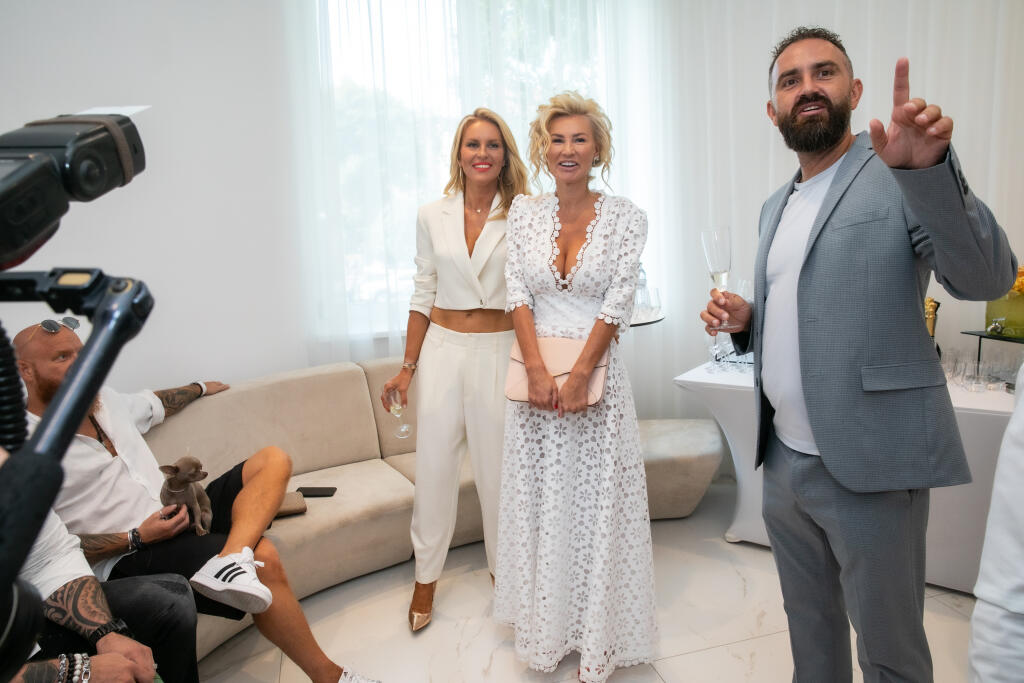 Slávnostné otvorenie kliniky Yes Visage. Na fotke je Simona Krainová.