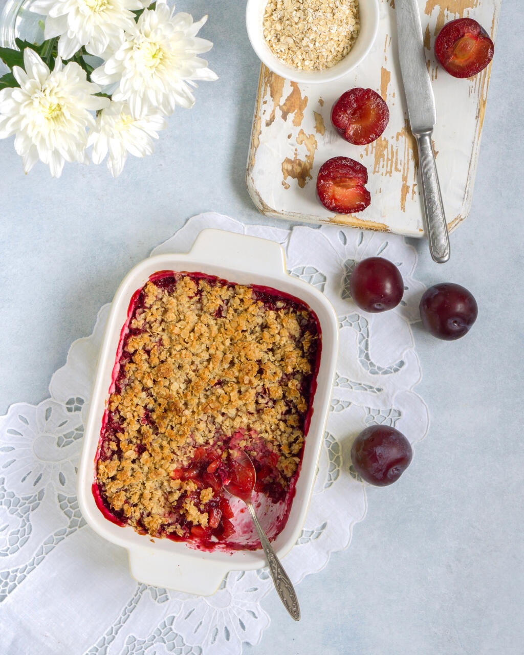 Slivkový crumble